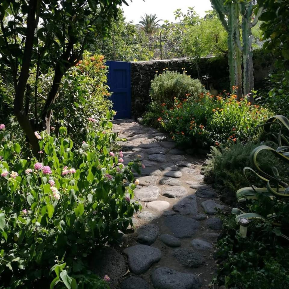 Hôtel La Rosamarina à Stromboli Extérieur photo